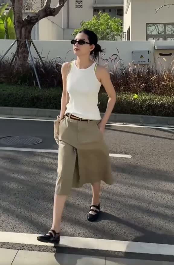 Snaptik.app_7482335361935412488