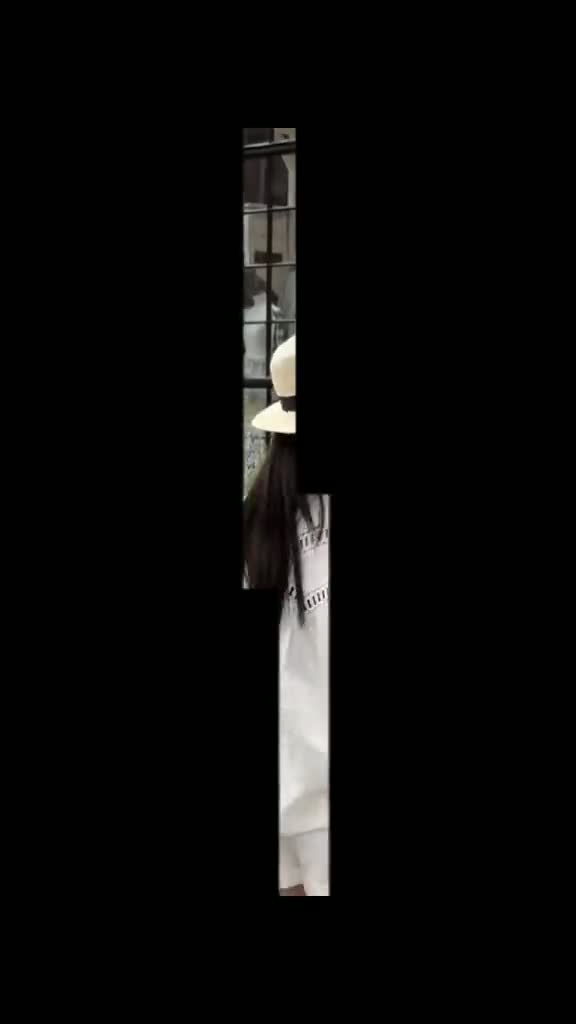 Snaptik.app_7481802444872404242