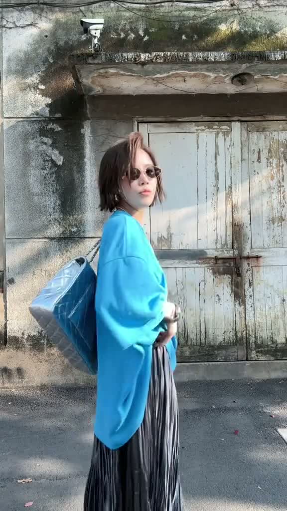 Snaptik.app_7483359855797931282